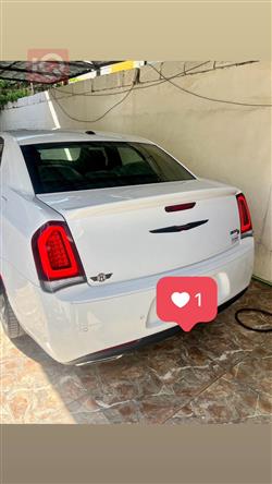 کرایسلەر 300